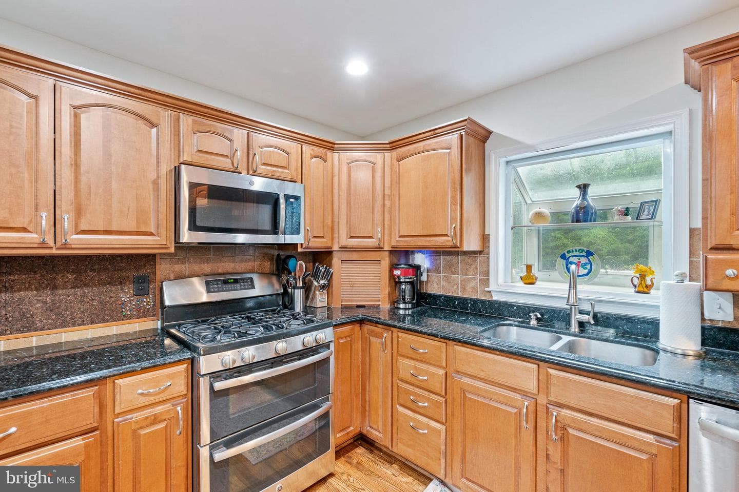 17401 Blossom View Drive photo 5