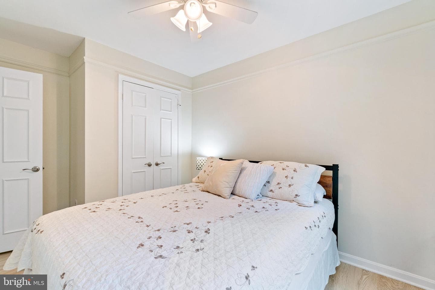 17401 Blossom View Drive photo 9