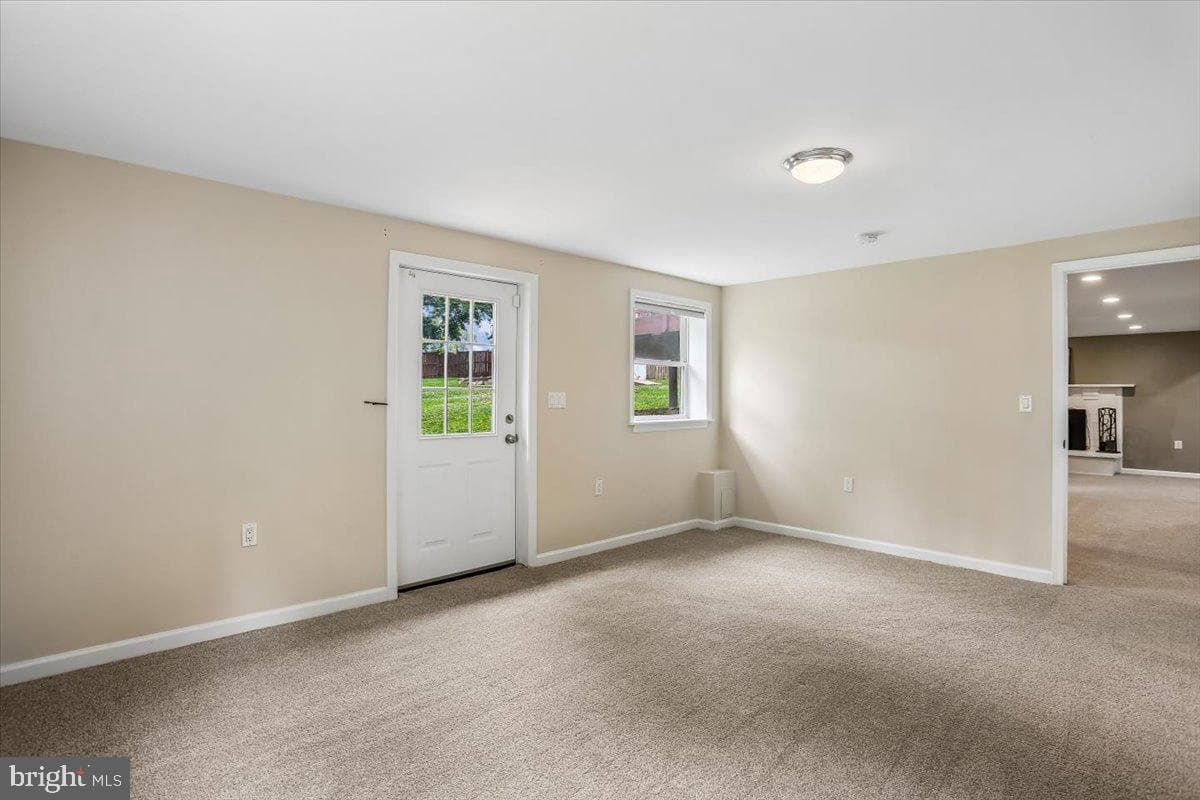 25520 Jonnie Court photo 32