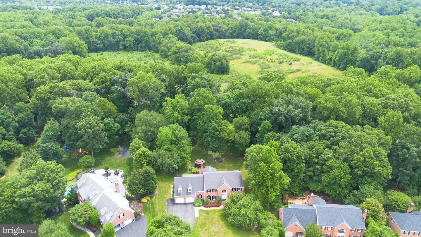 18117 Hayloft Drive photo 6