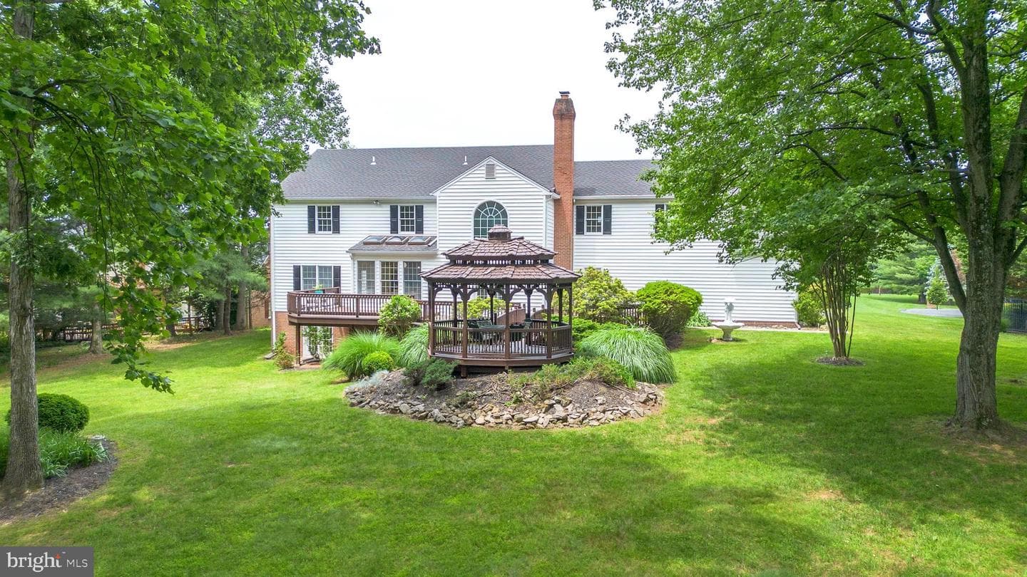 18117 Hayloft Drive photo 9