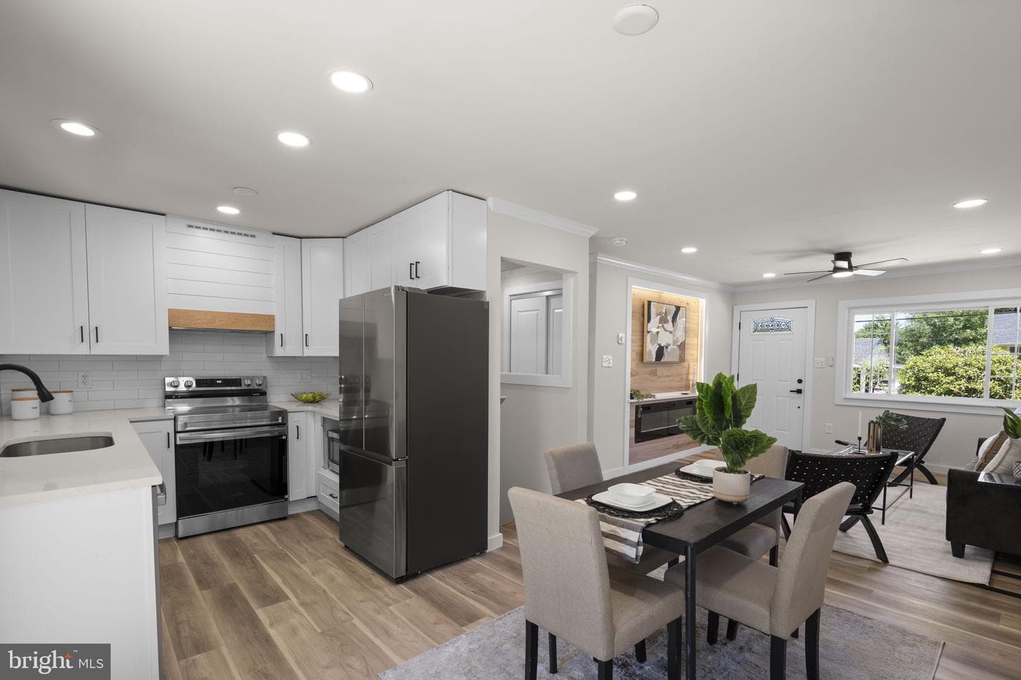 4304 Elizabeth Street photo 10
