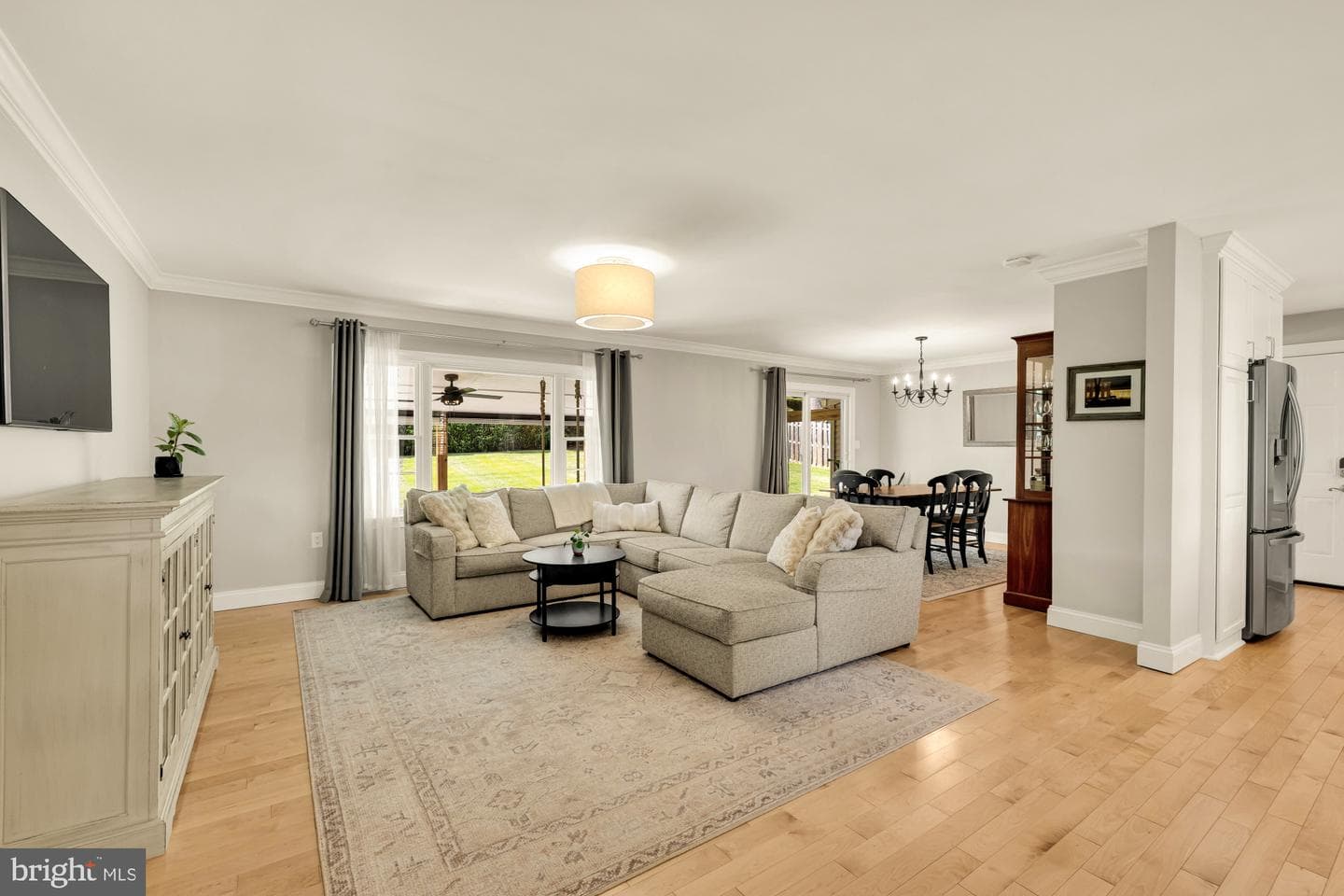 5209 Continental Drive photo 6