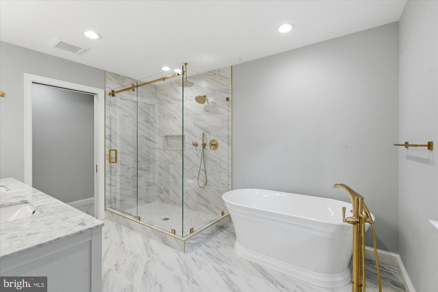 7825 Oldchester Road photo 39