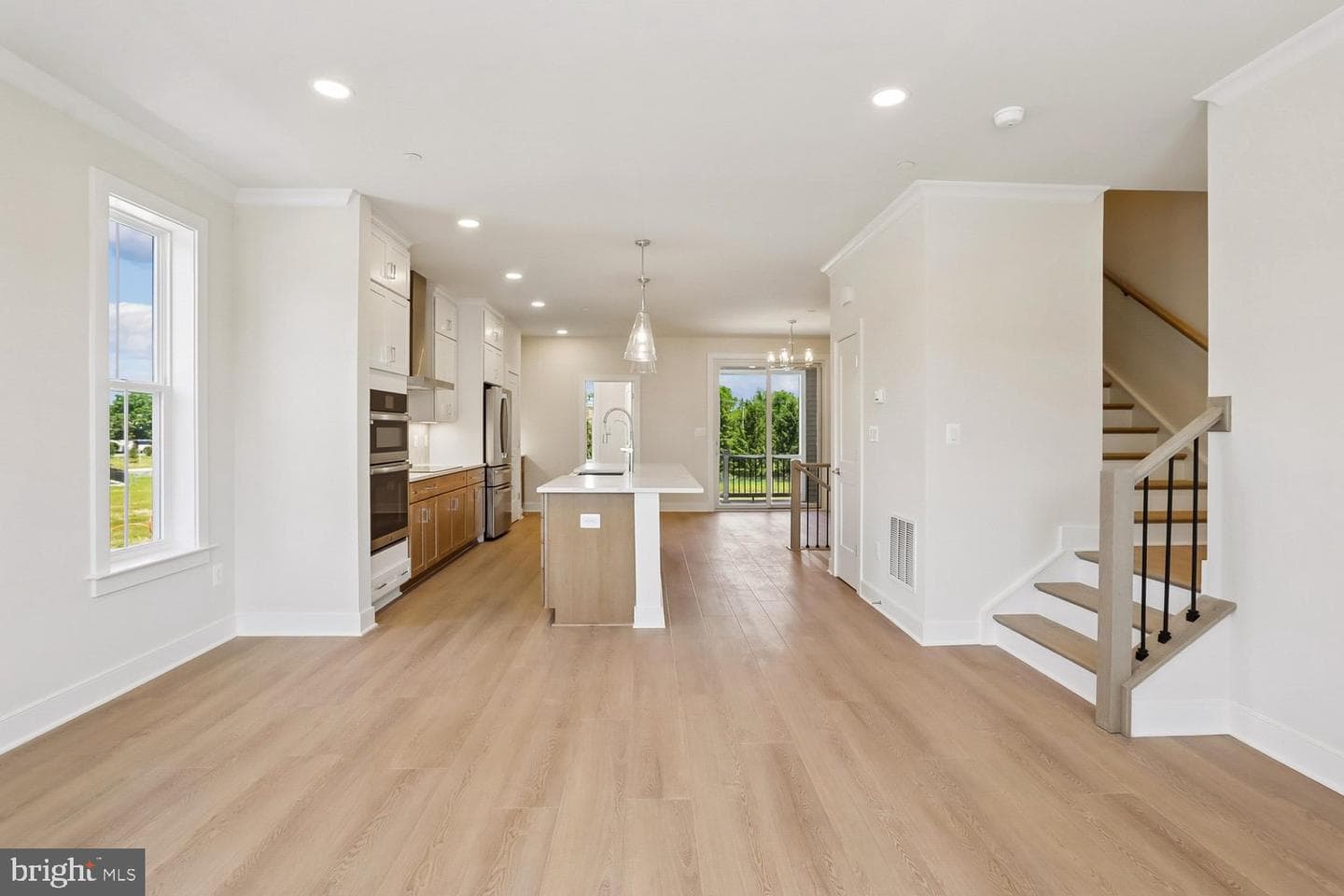 209 Allen Lane photo 17