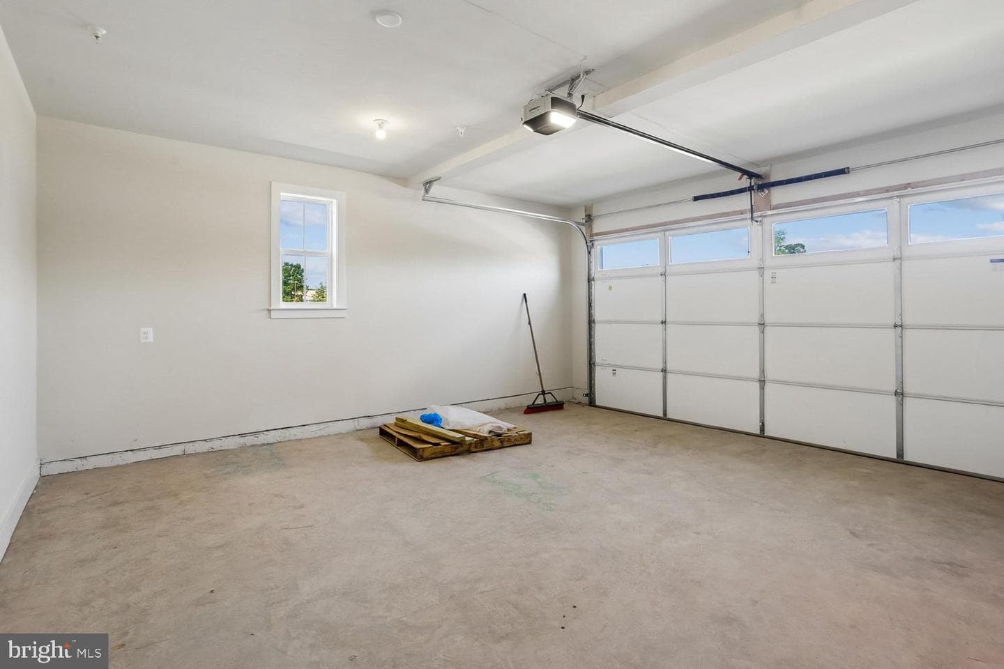 209 Allen Lane photo 42