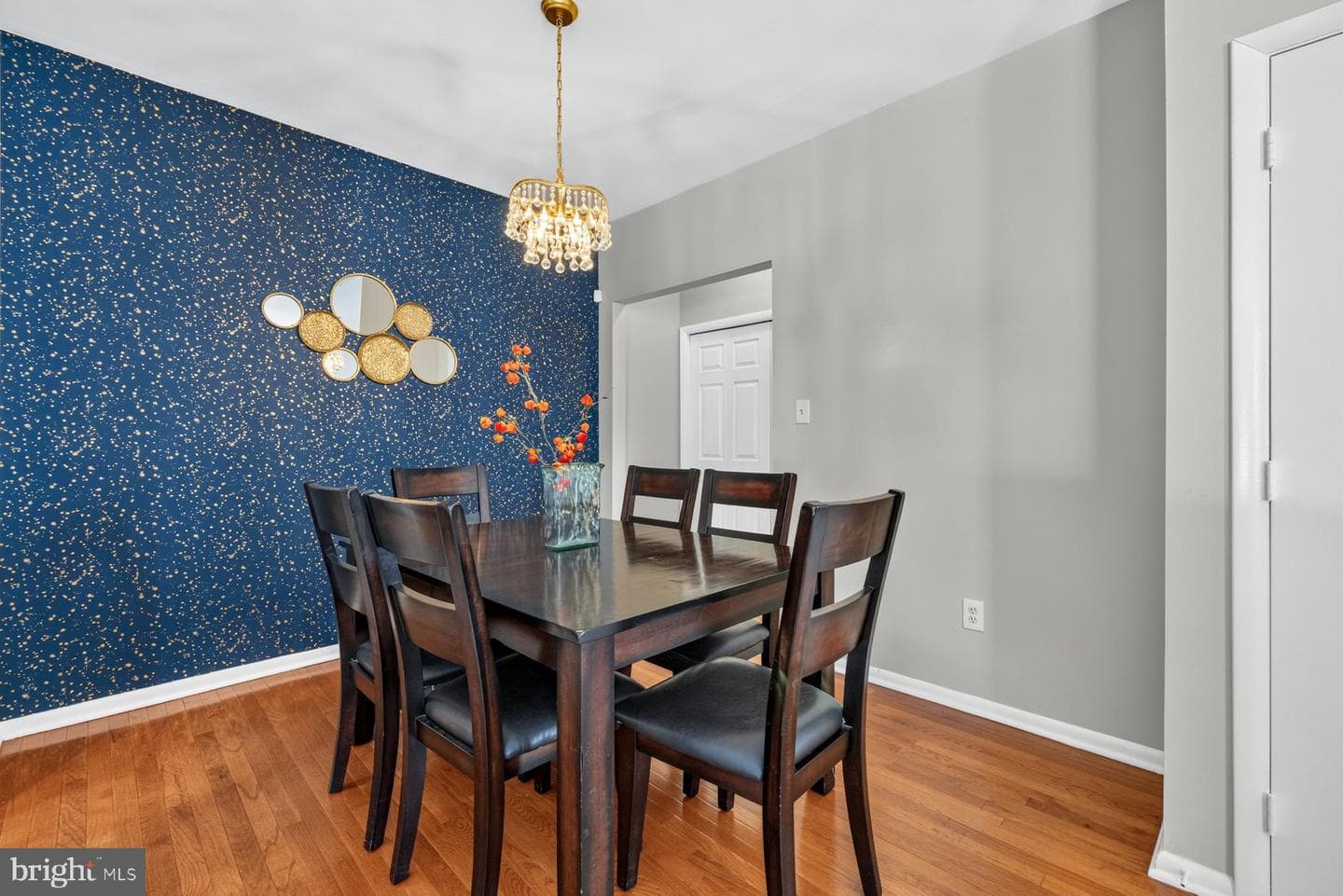 10323 Royal Woods photo 8