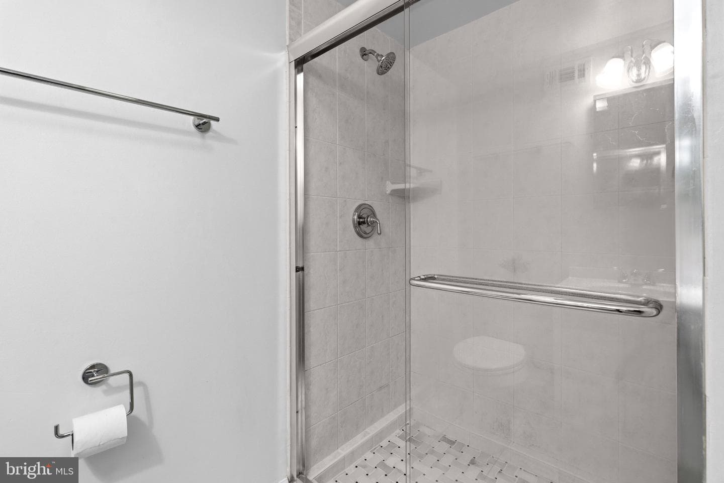 9 Duvall Lane photo 32