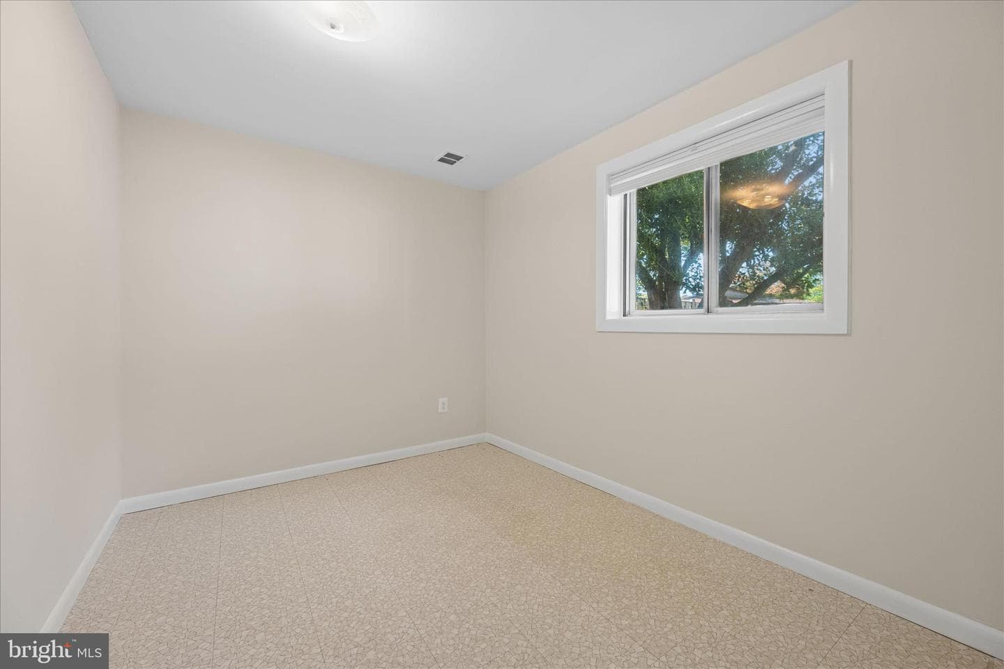 4711 Miltfred Terrace photo 58