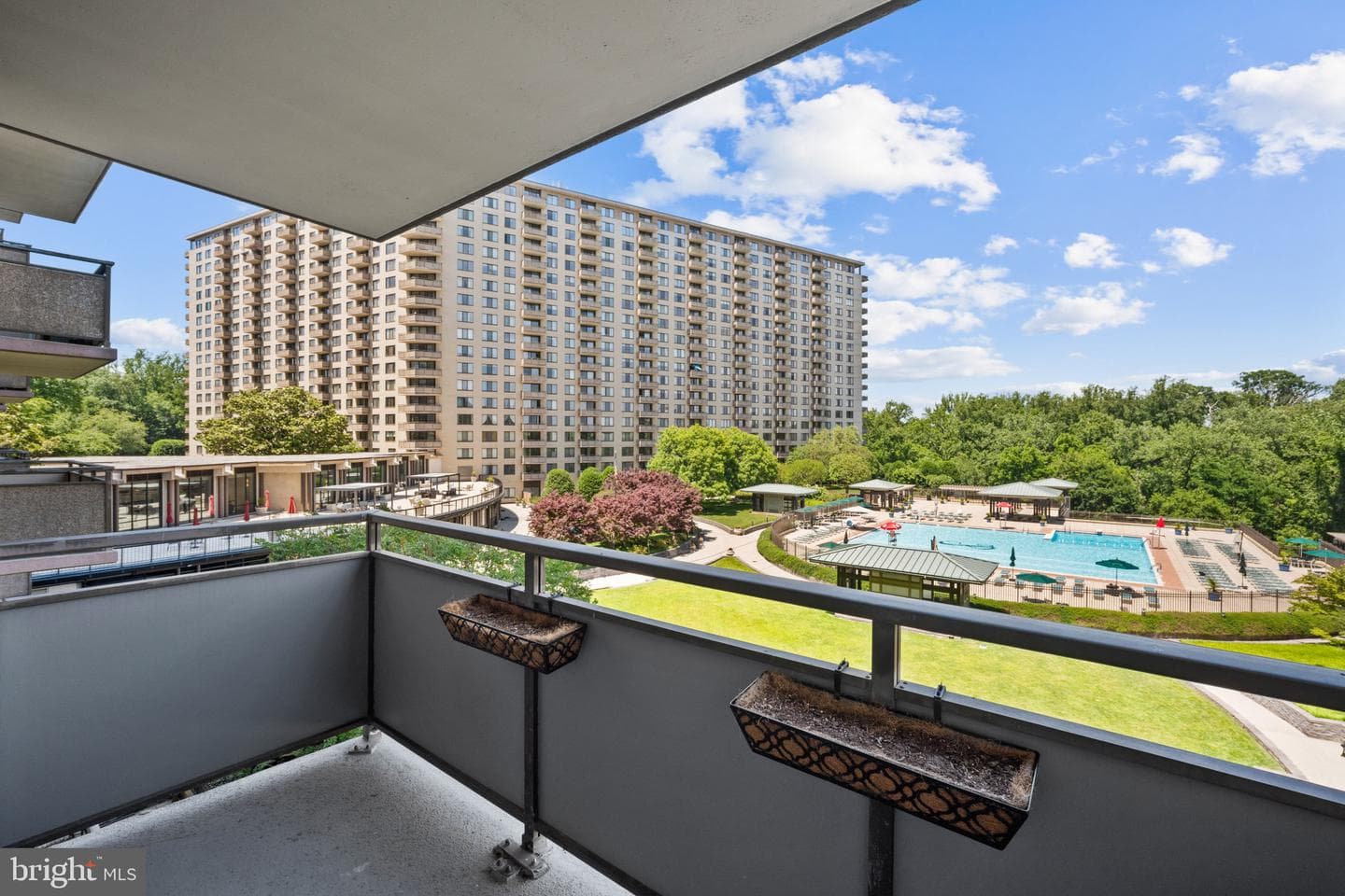 5225 Pooks Hill Road #321s photo 18