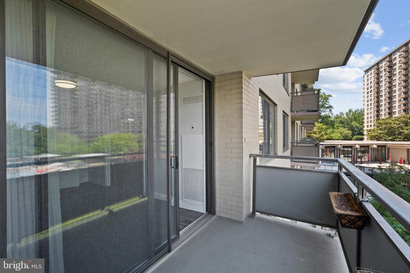 5225 Pooks Hill Road #321s photo 19