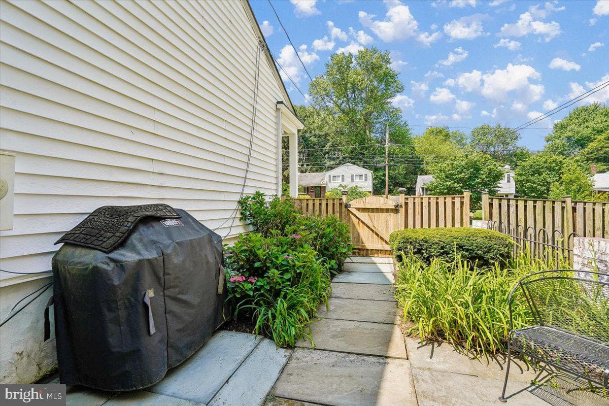 11111 Lund Place photo 40