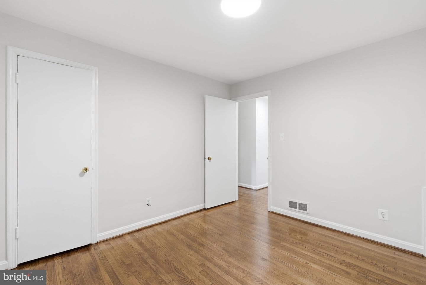 6116 Massachusetts Avenue photo 13