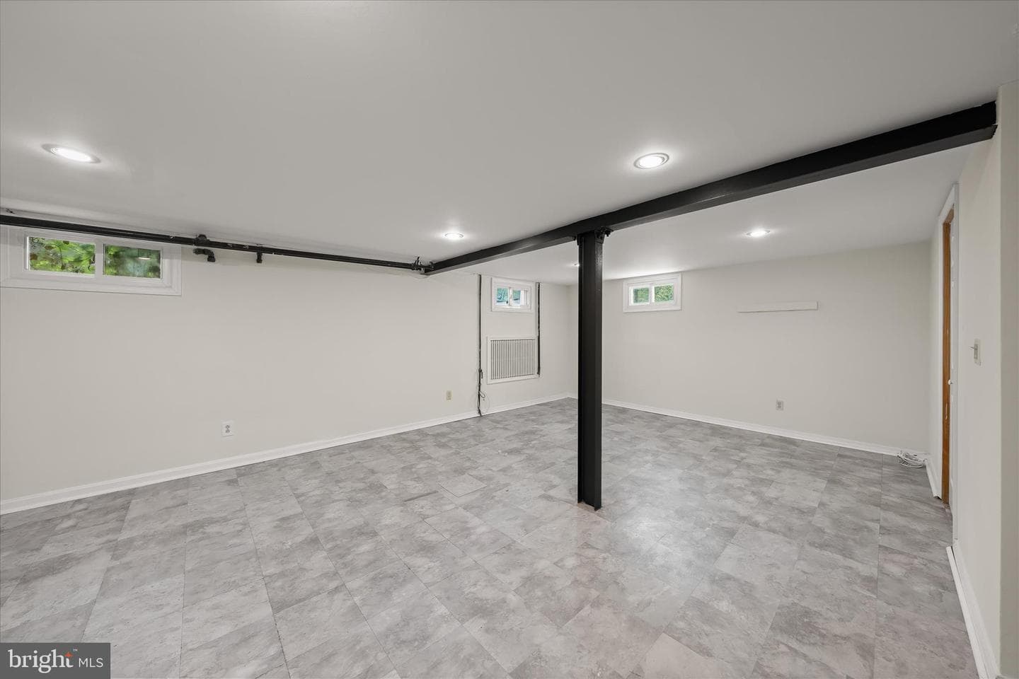 4407 Highland Avenue photo 47