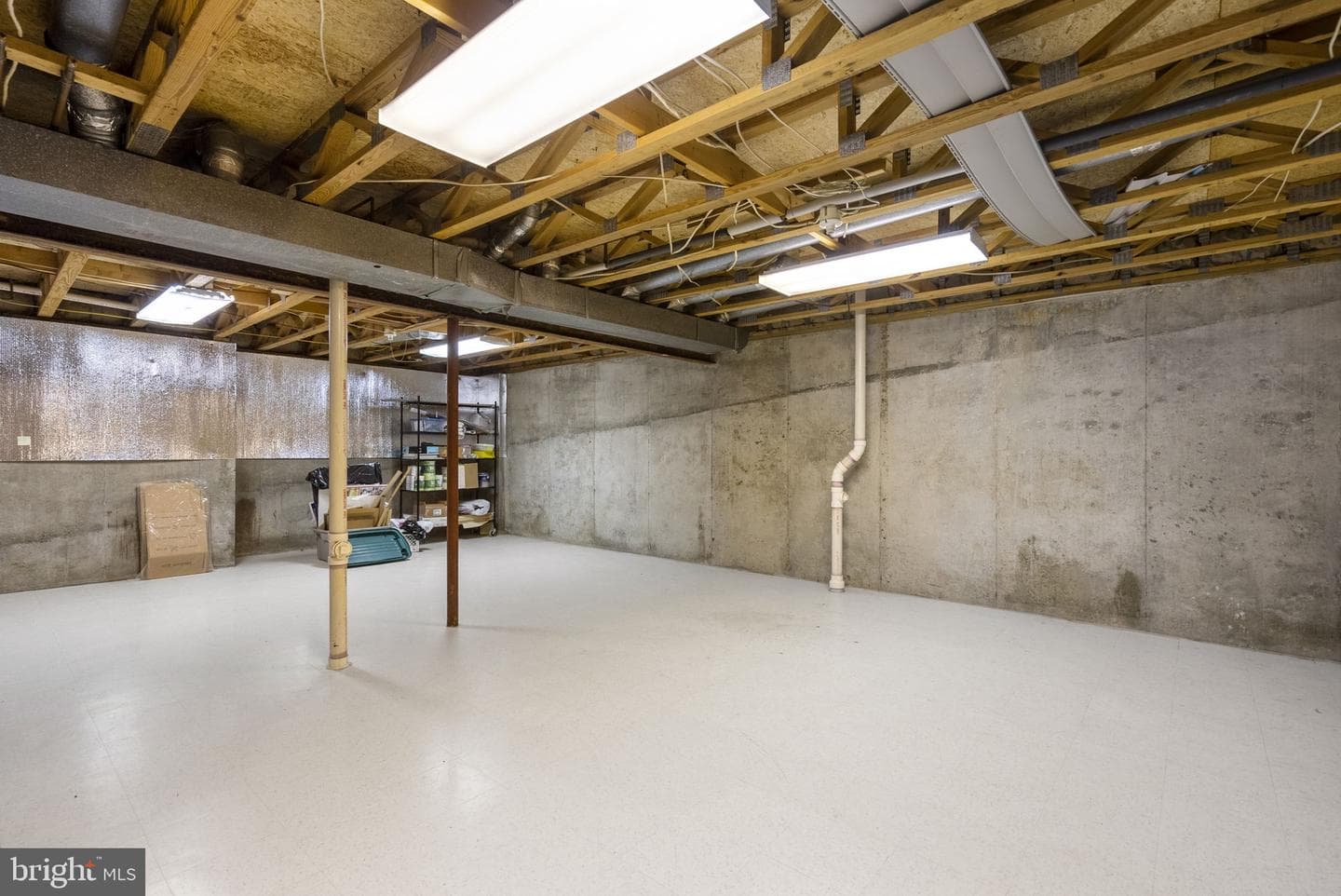 4913 Continental Drive photo 44