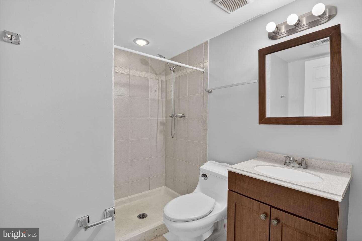 19002 Quail Valley Boulevard photo 26
