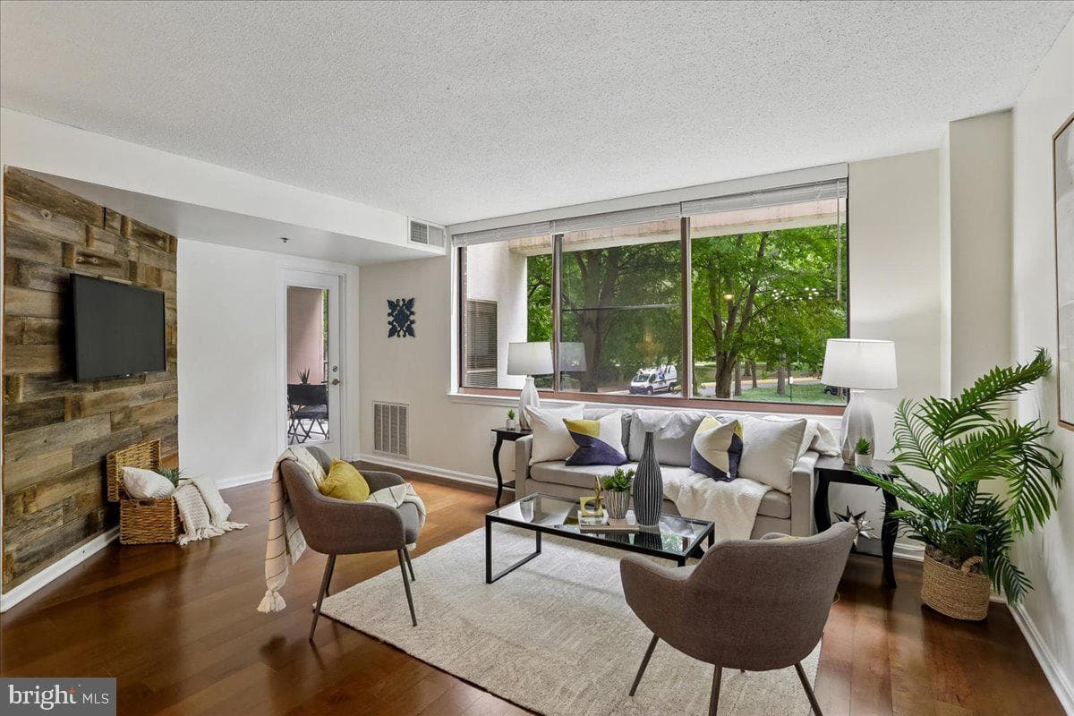 10101 Grosvenor Place #217 photo 12