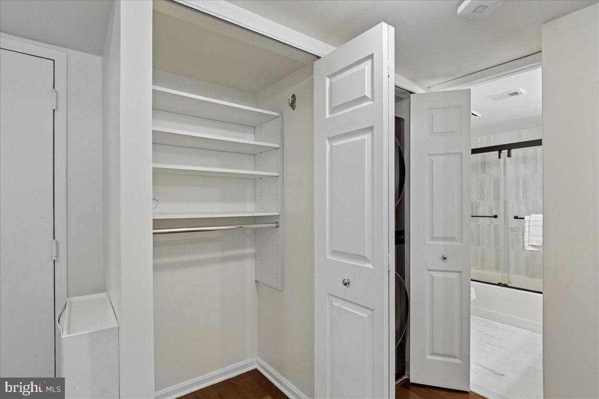10101 Grosvenor Place #217 photo 21