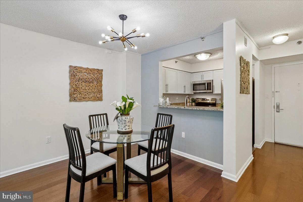 10101 Grosvenor Place #217 photo 7