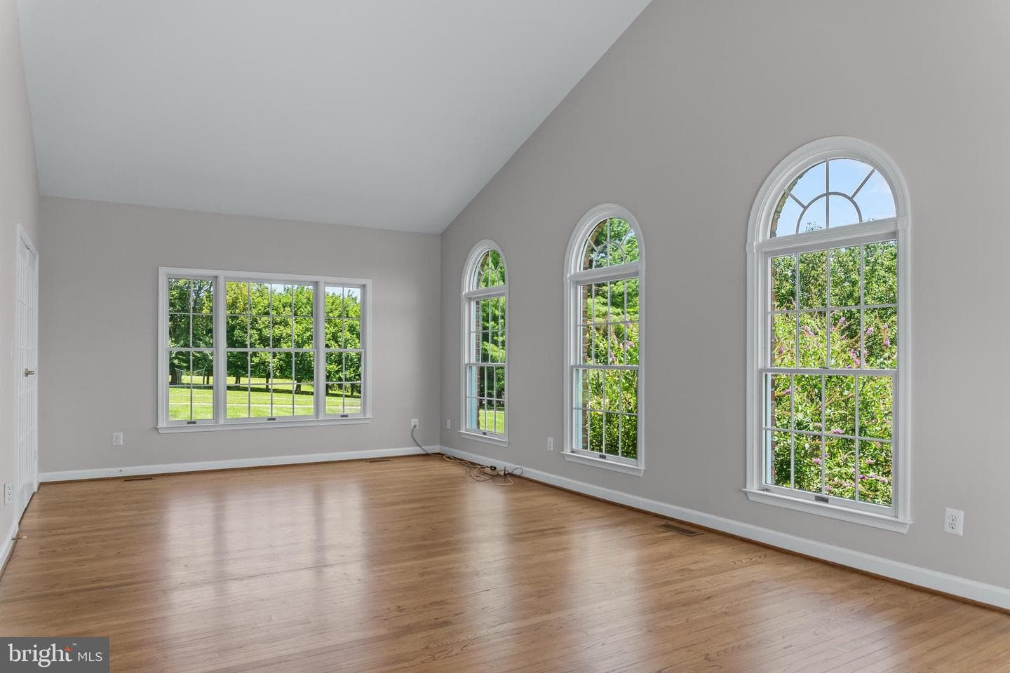 14430 Seneca Road photo 8