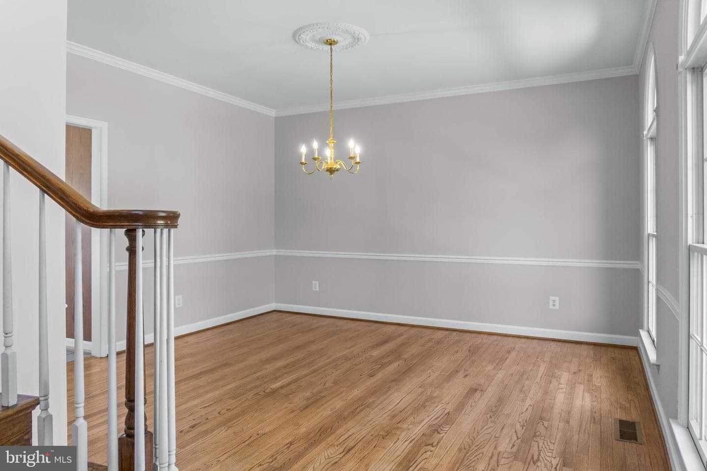 14430 Seneca Road photo 9