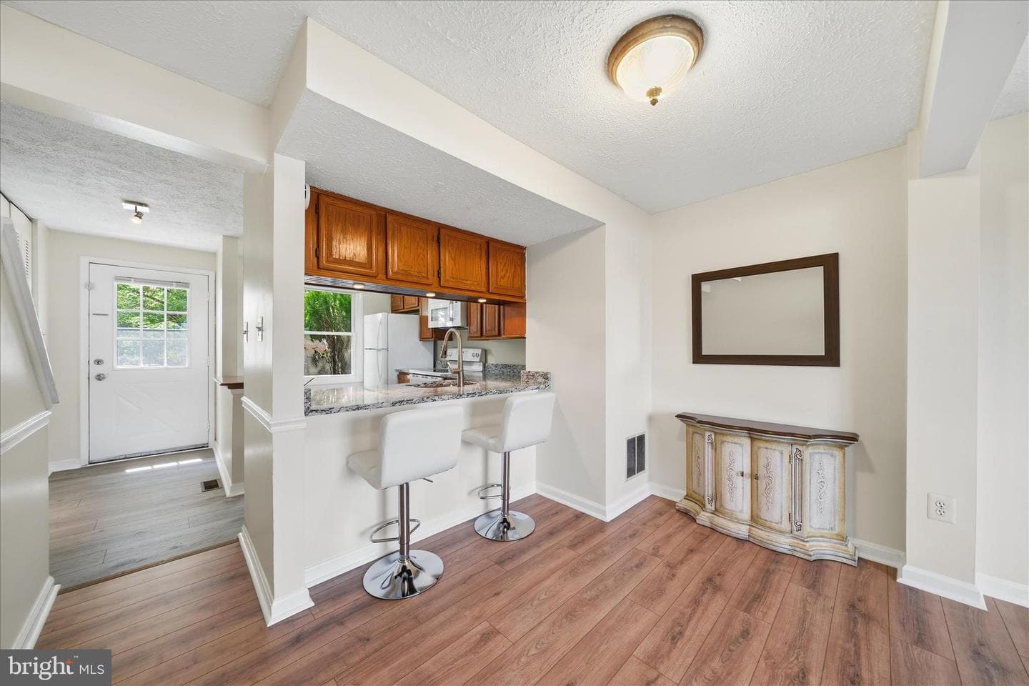 2807 Shepperton Terrace photo 44
