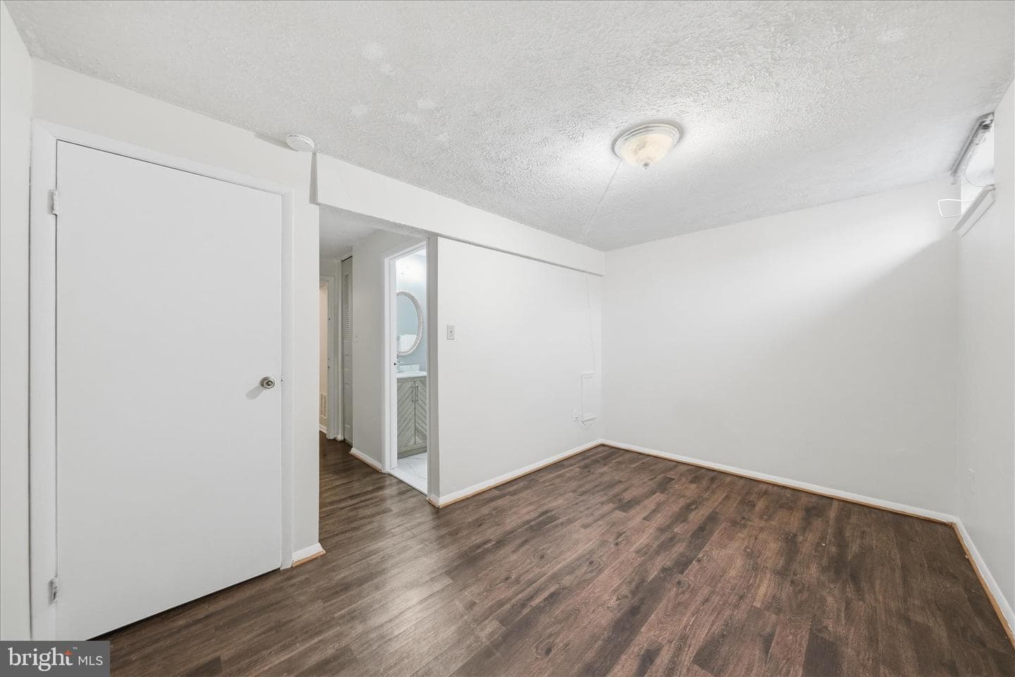 2807 Shepperton Terrace photo 66