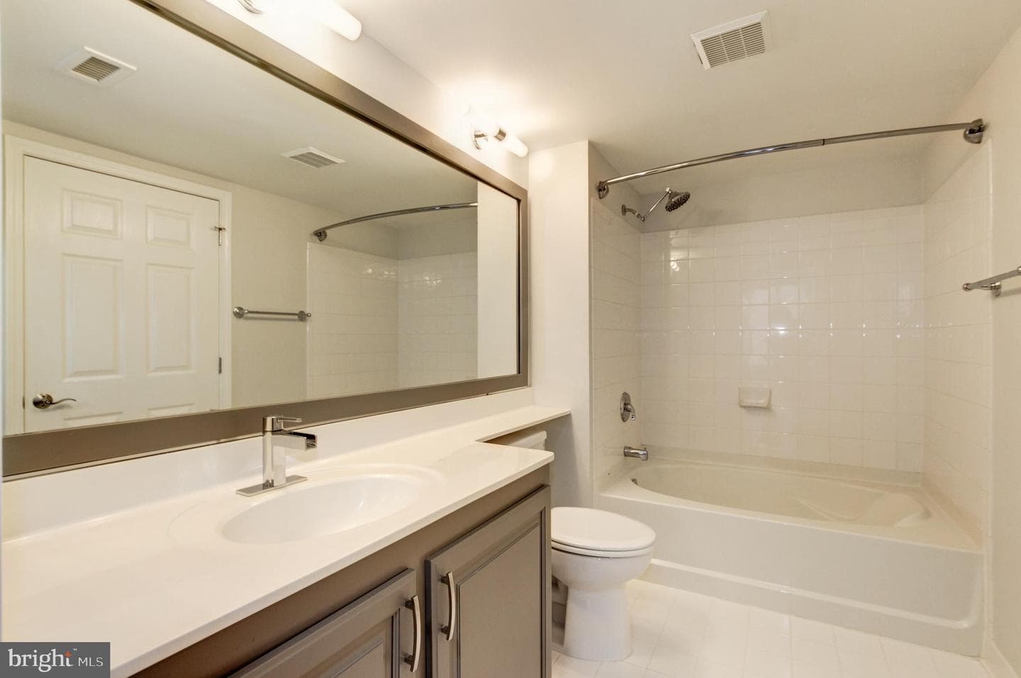 11710 Old Georgetown #909 photo 12