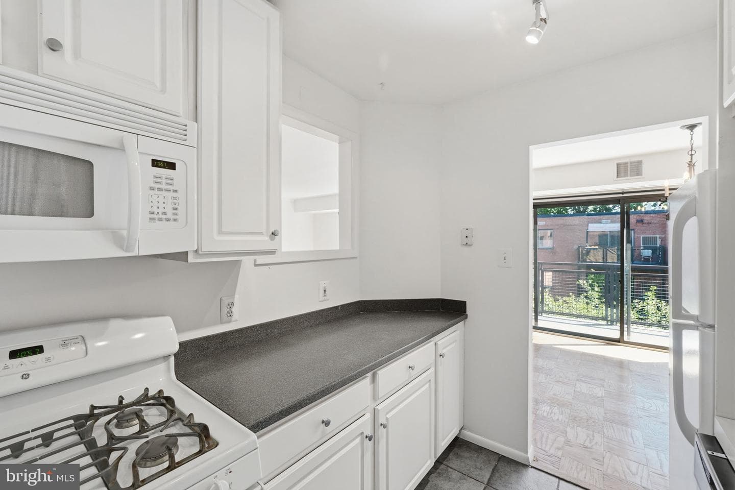 7611 Maple Avenue #808 photo 9