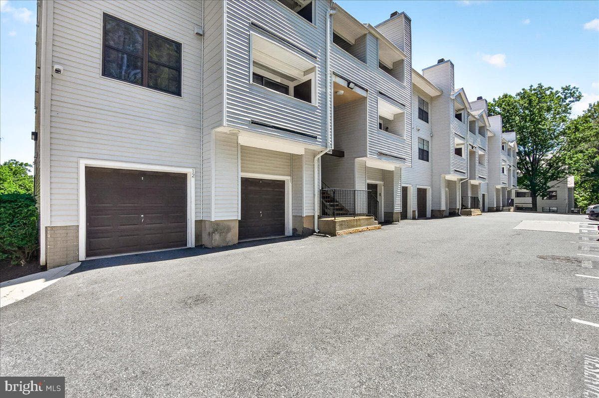 1603 Carriage House Terrace #1603-D photo 5
