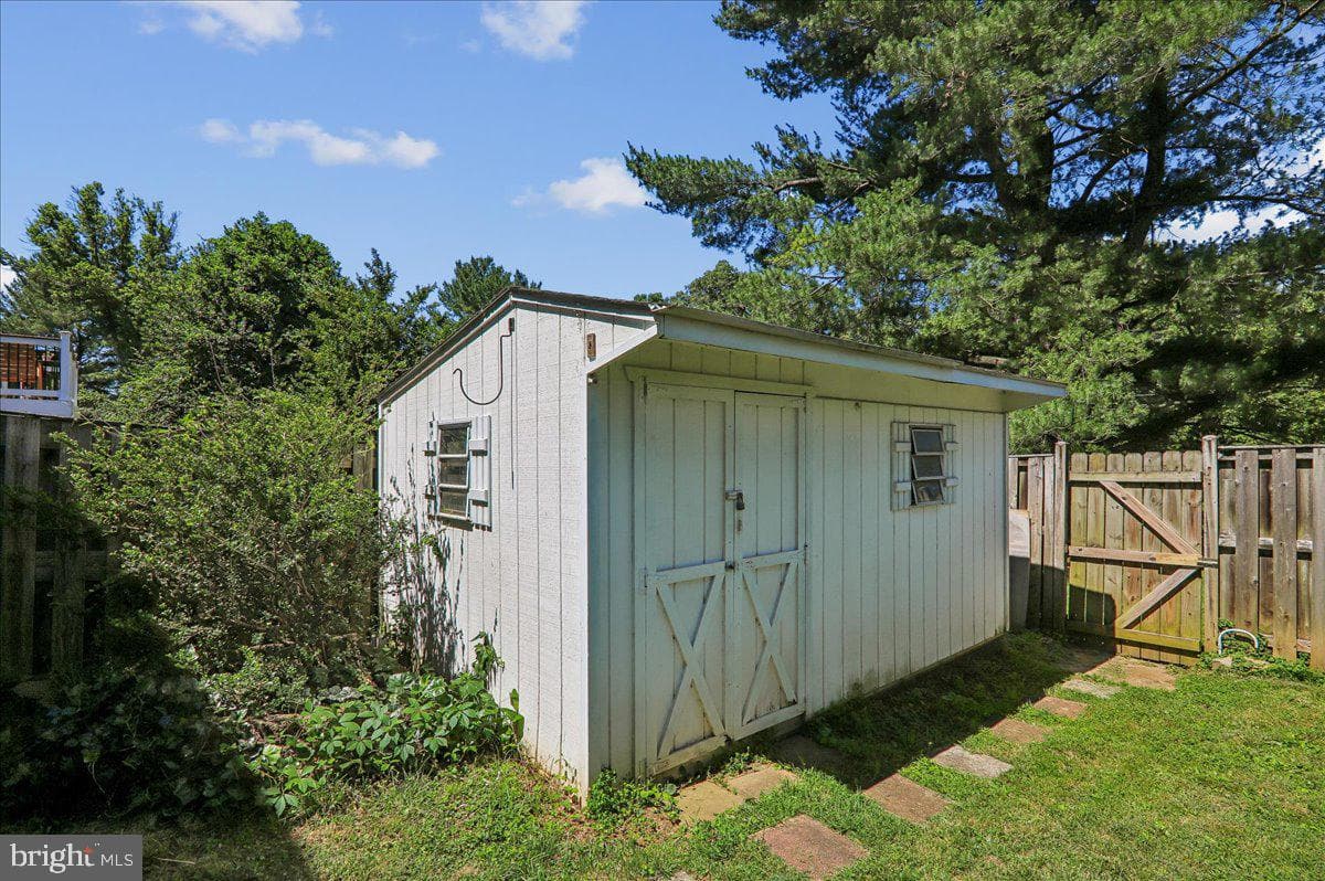 9235 Hummingbird Terrace photo 53