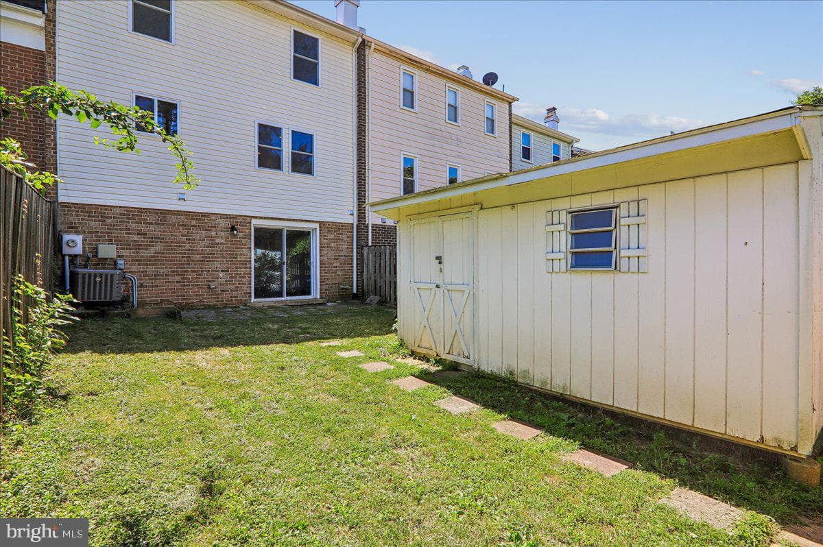 9235 Hummingbird Terrace photo 54