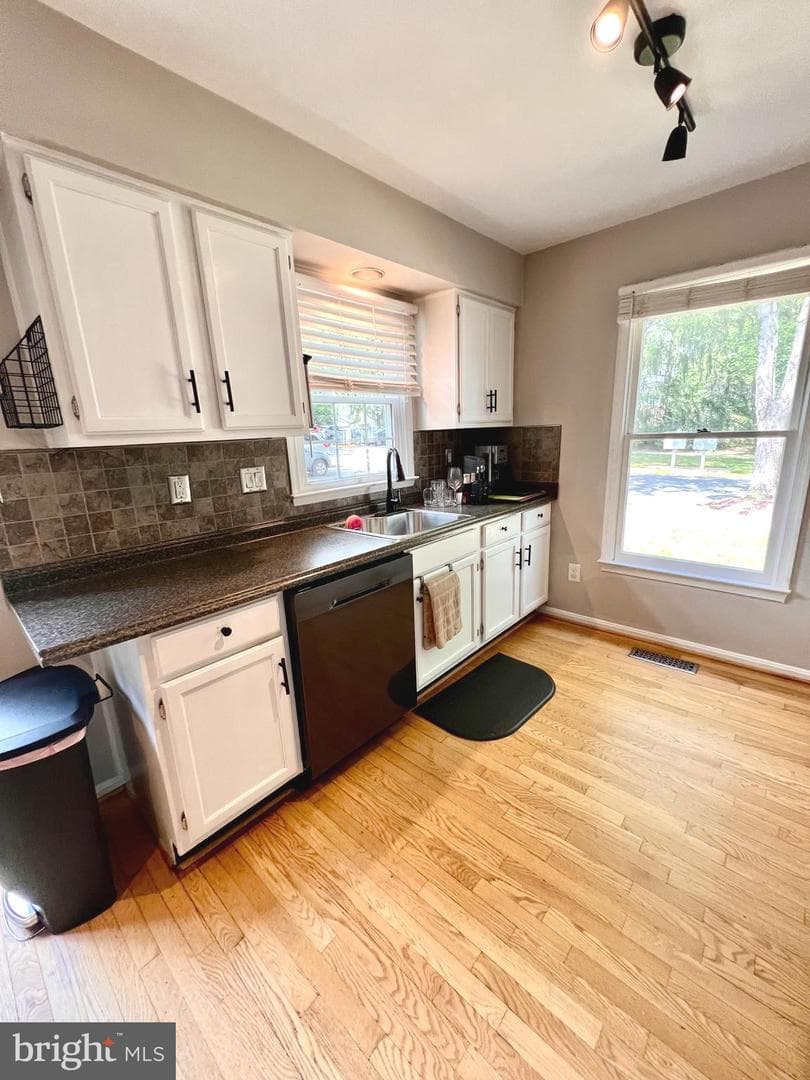 8527 Fountain Valley Drive photo 6