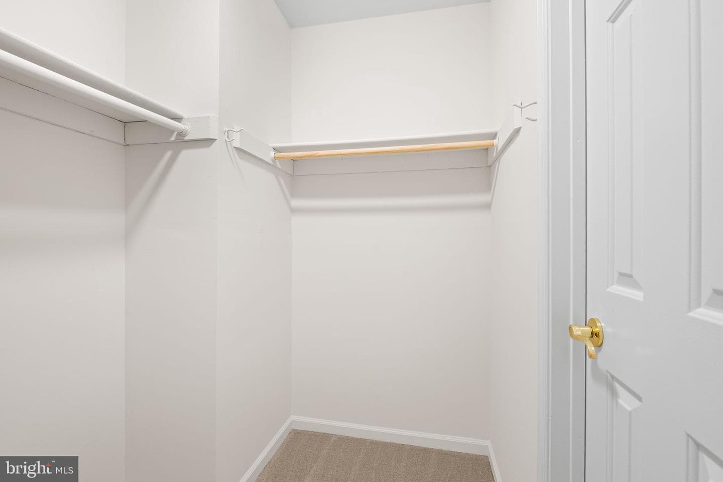 5 Longworth Court photo 33