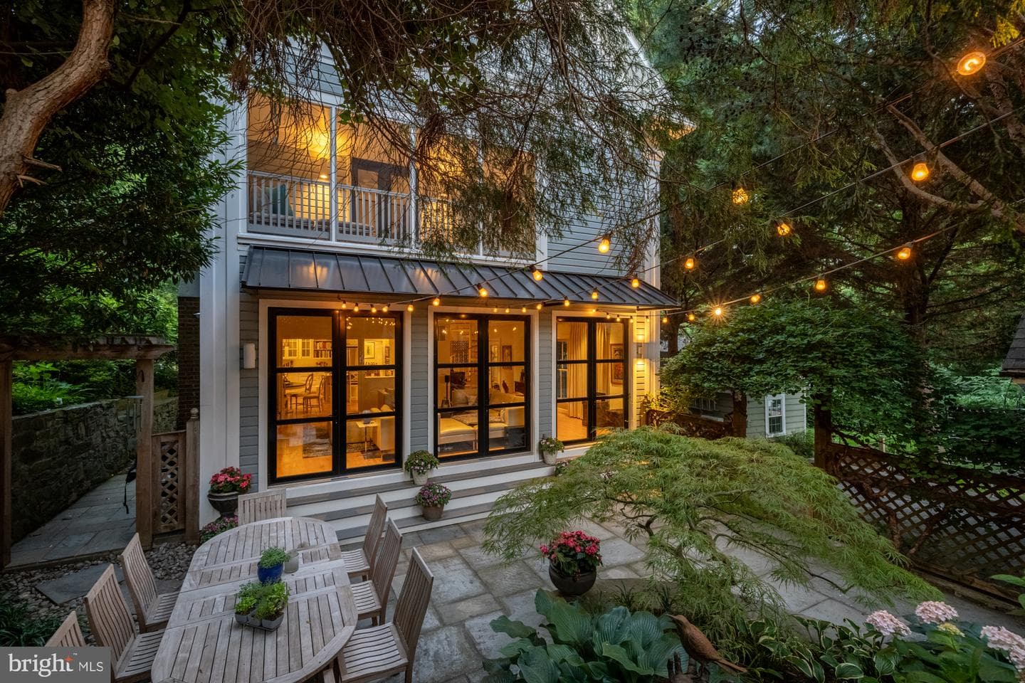 10914 Montrose Avenue photo 48