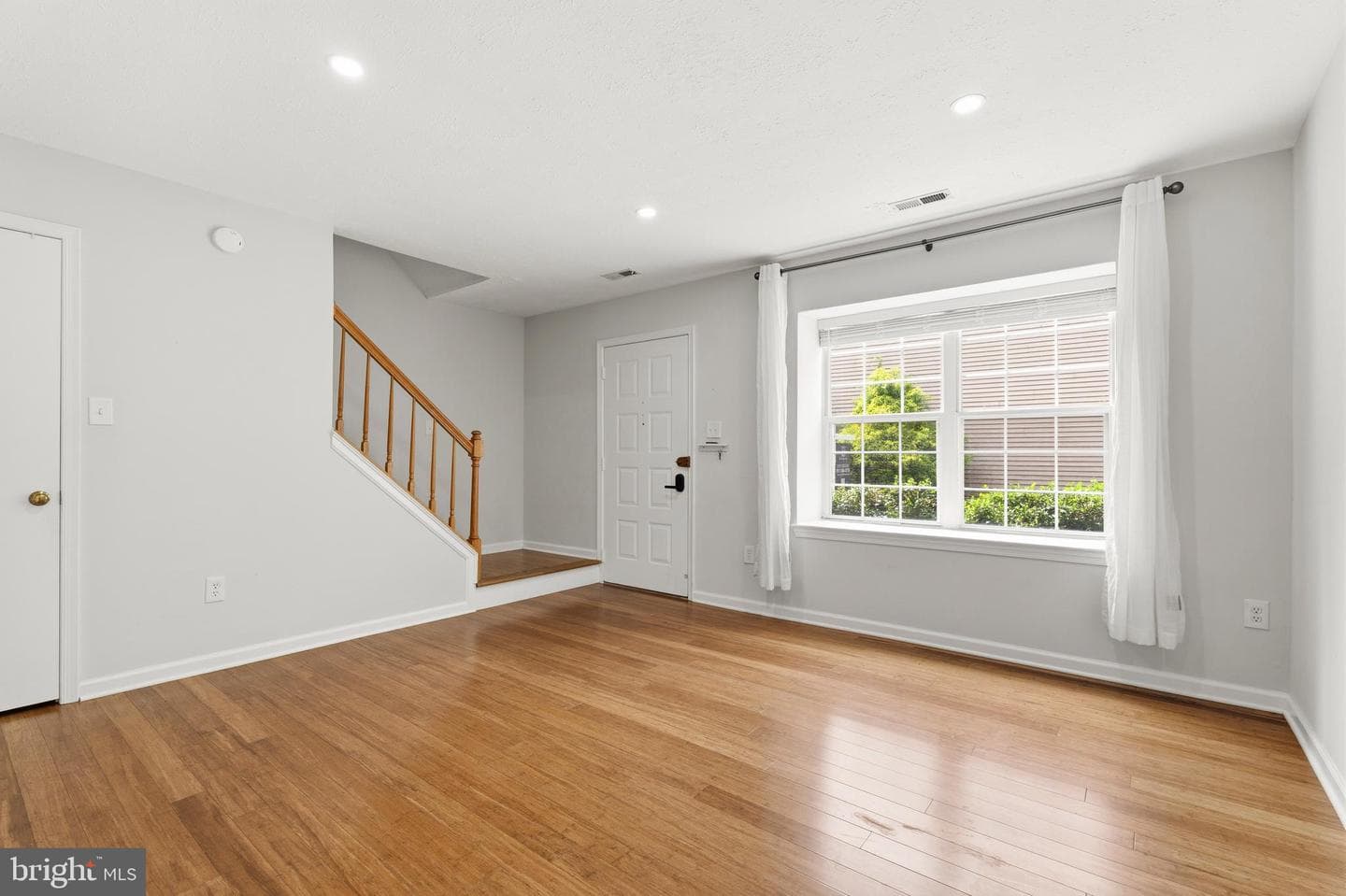 15711 Ambiance Drive photo 4