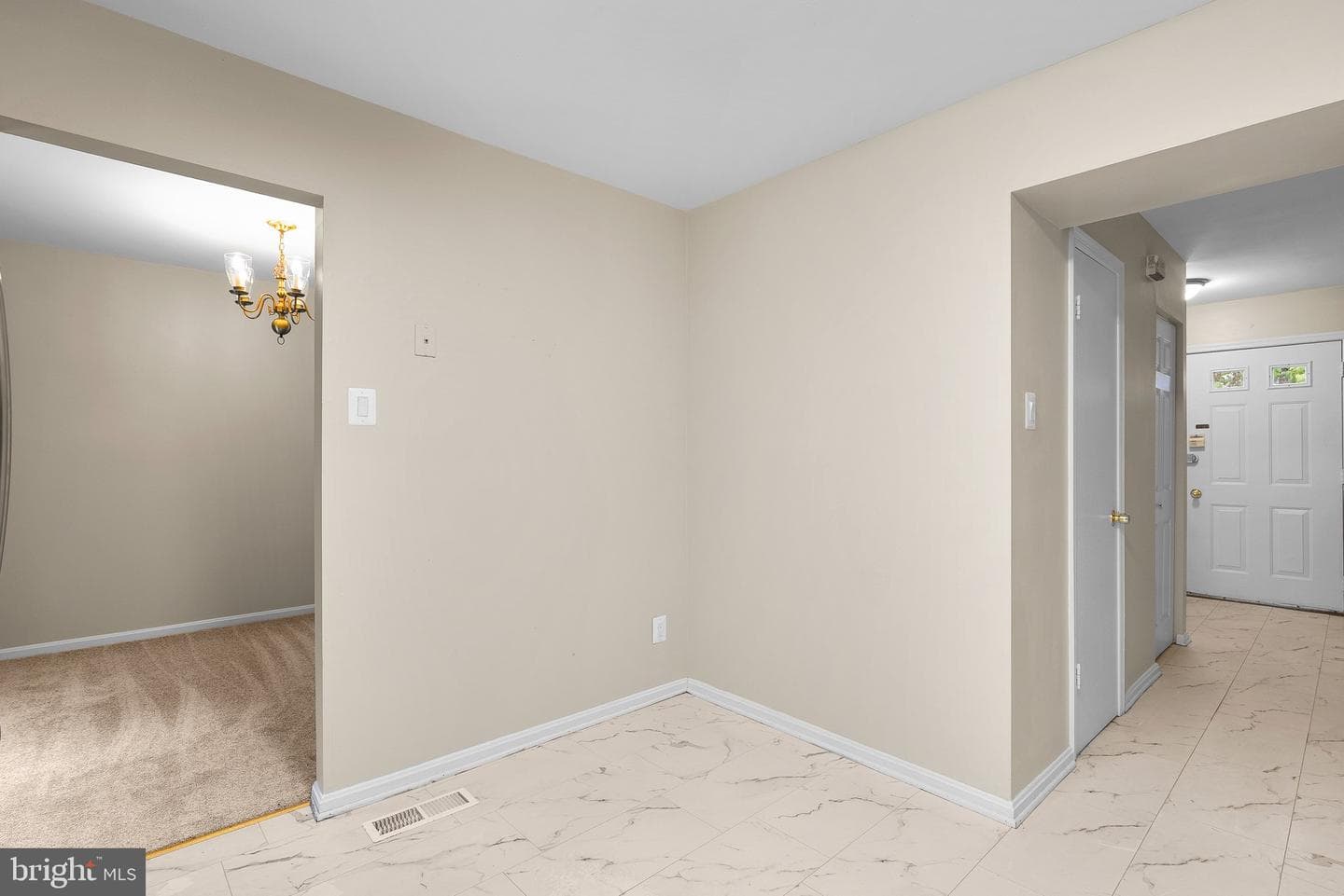 2106 Carriage Square Place photo 12