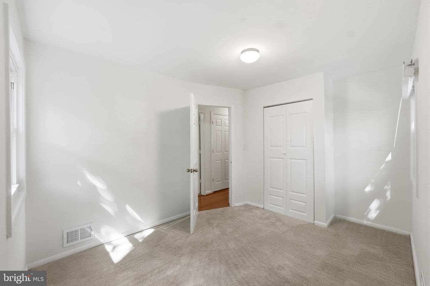 10617 Gatewood Avenue photo 21