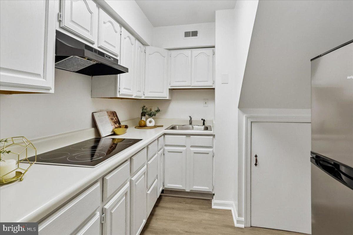 5222 Pooks Hill Road #E-31 photo 45