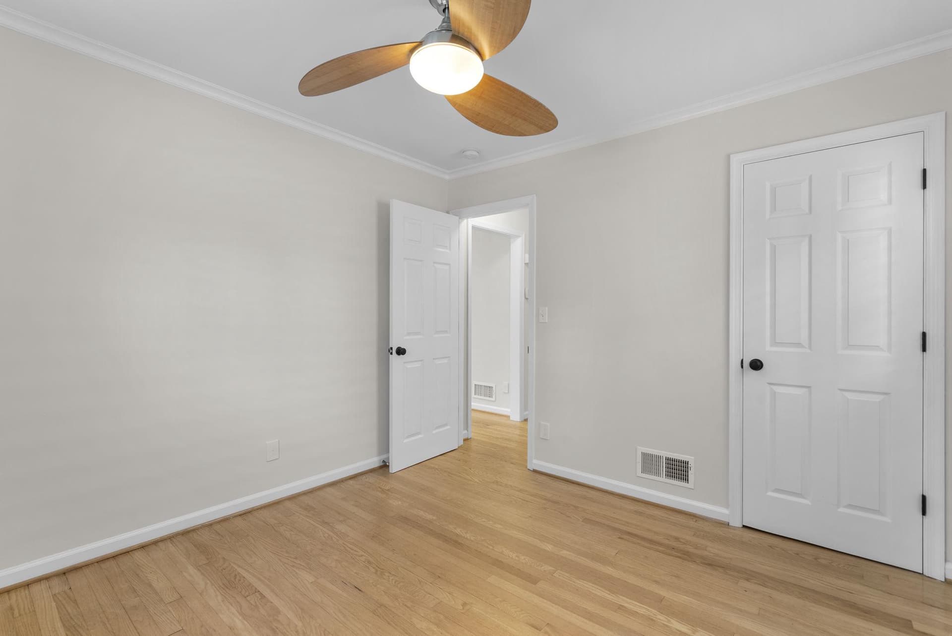 513 Park Road photo 18