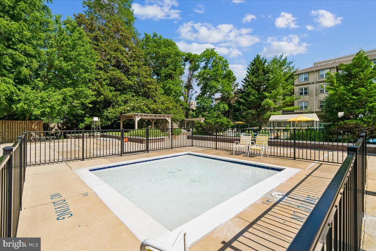 11801 Rockville Pik #212 photo 38