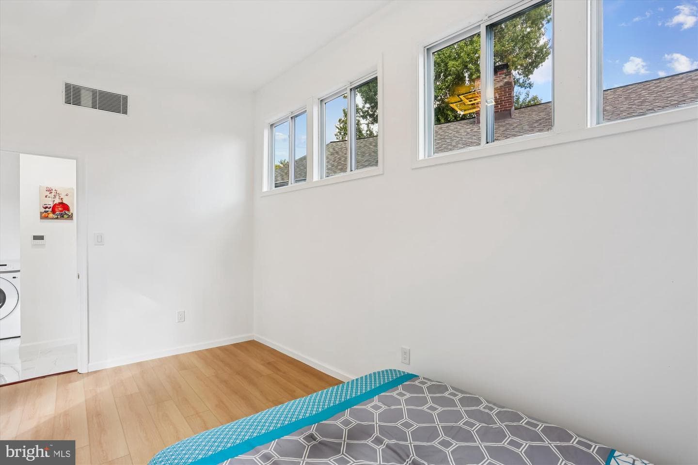 717 Ludlow Street photo 25