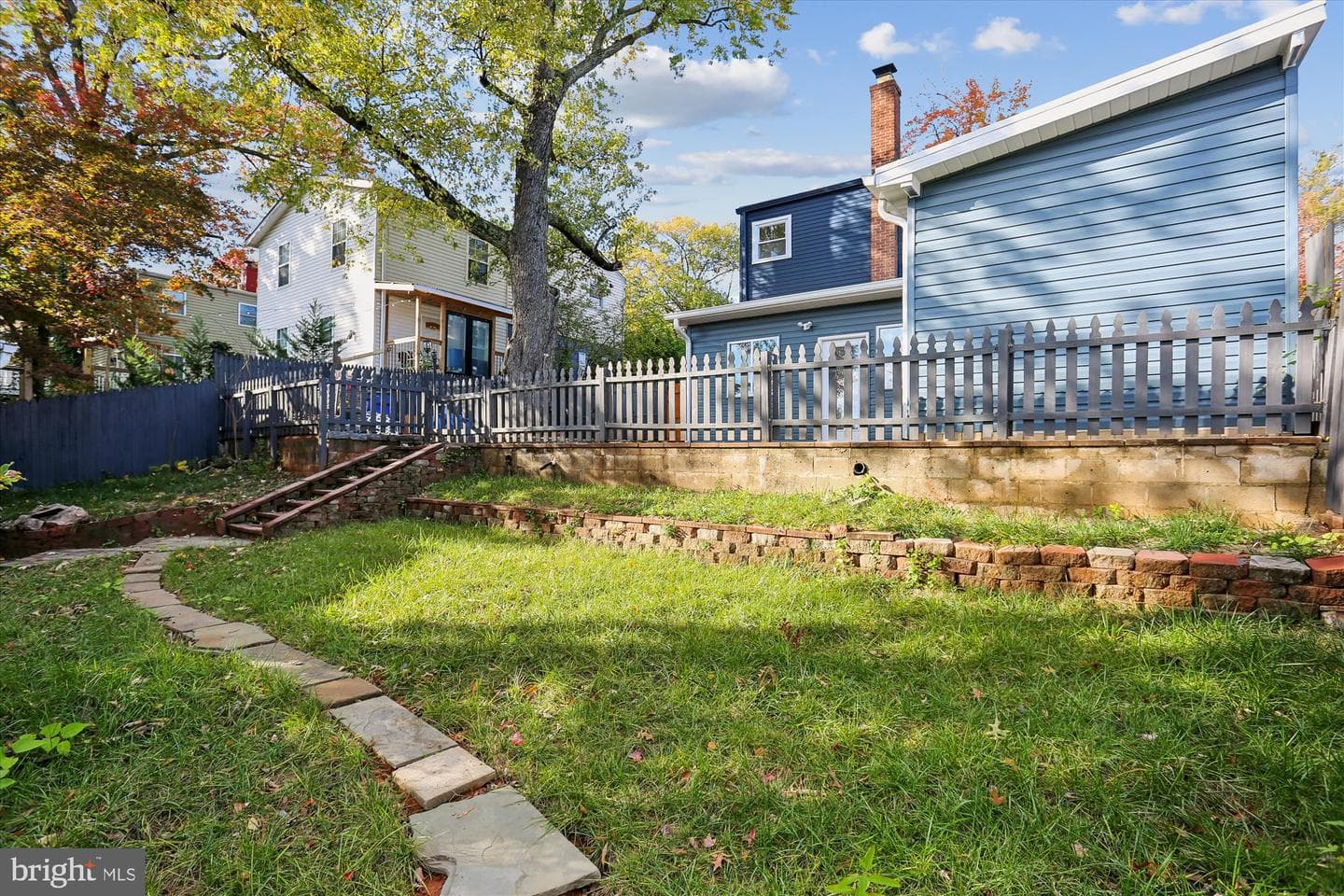 717 Ludlow Street photo 58