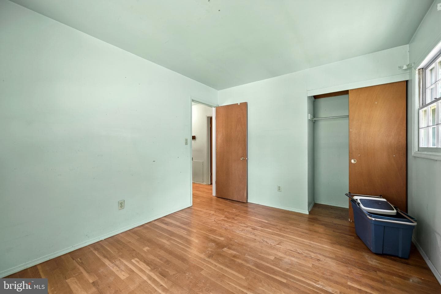 1010 Rosemere Avenue photo 12