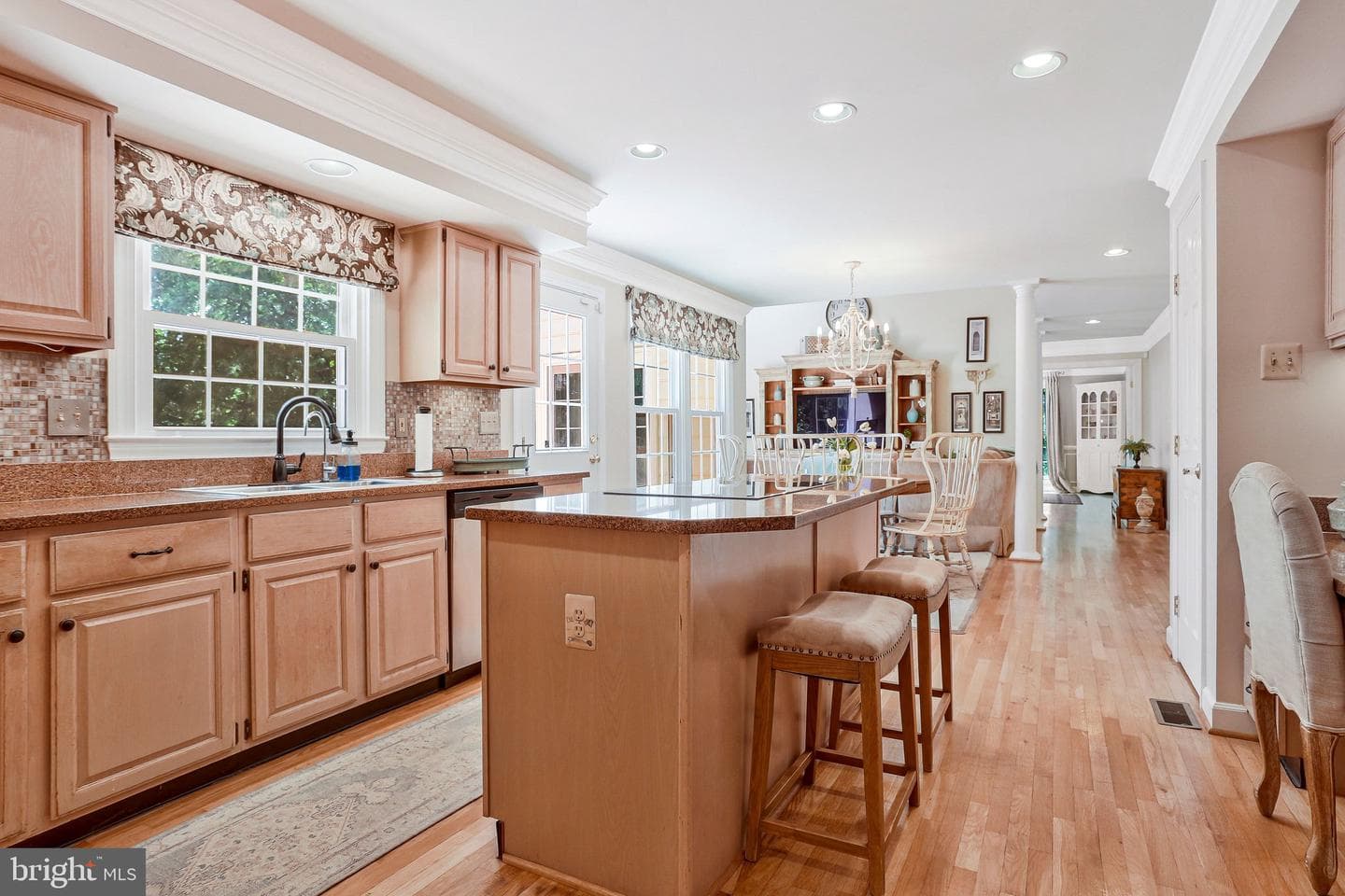 14201 Floral Park Drive photo 16