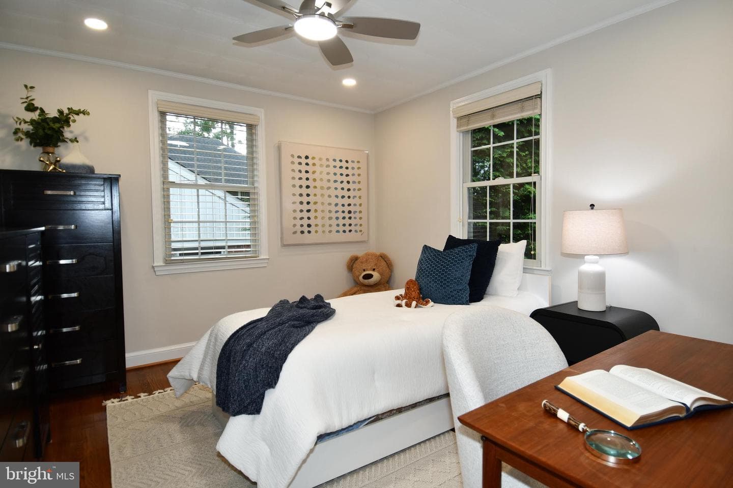 3401 Oberon Street photo 20
