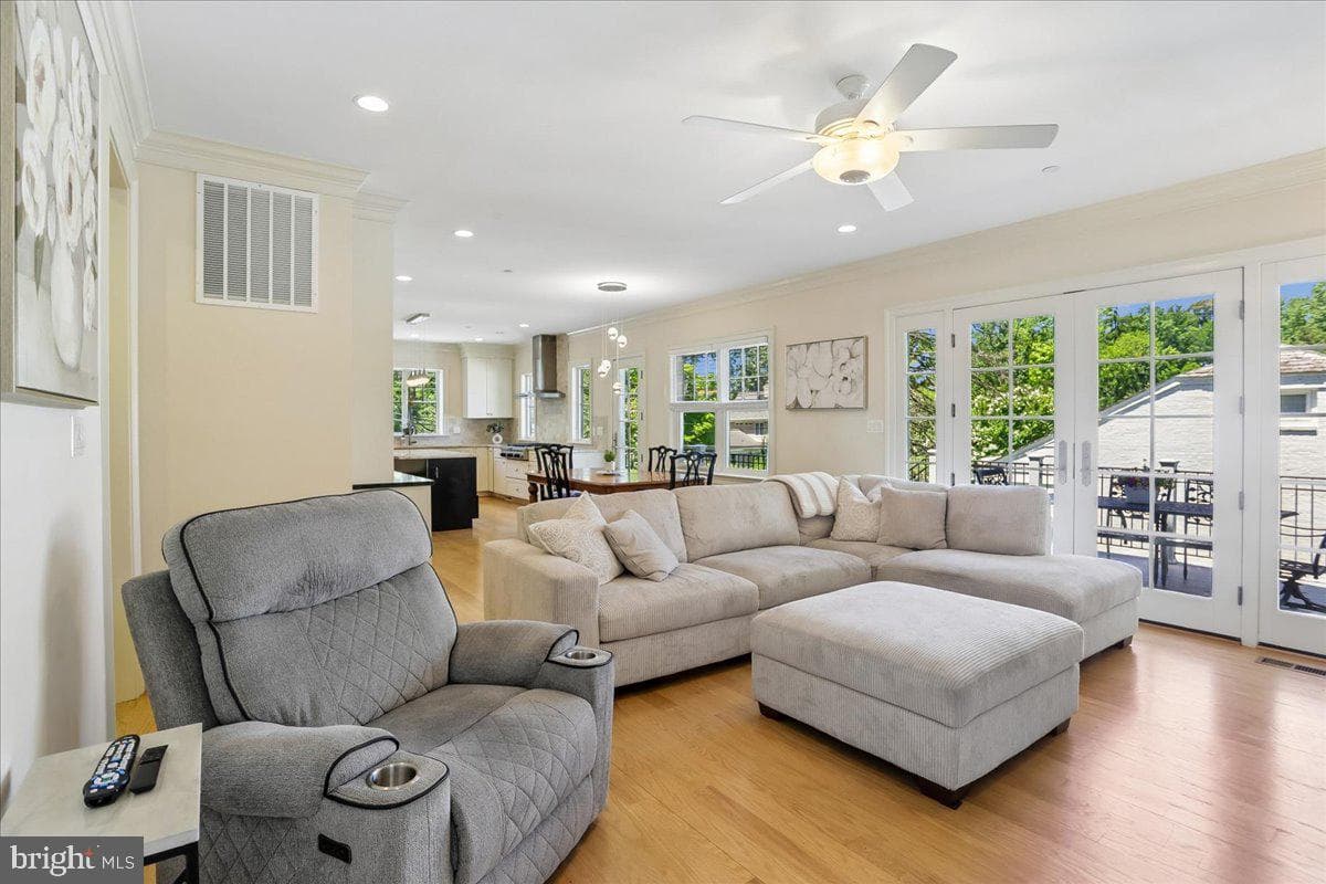 7800 Radnor Road photo 14