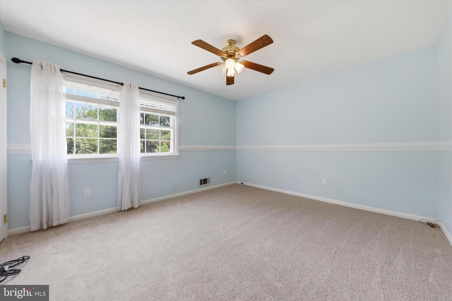 3710 Queen Mary Drive photo 22