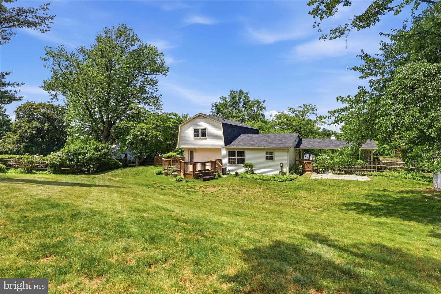 3710 Queen Mary Drive photo 44