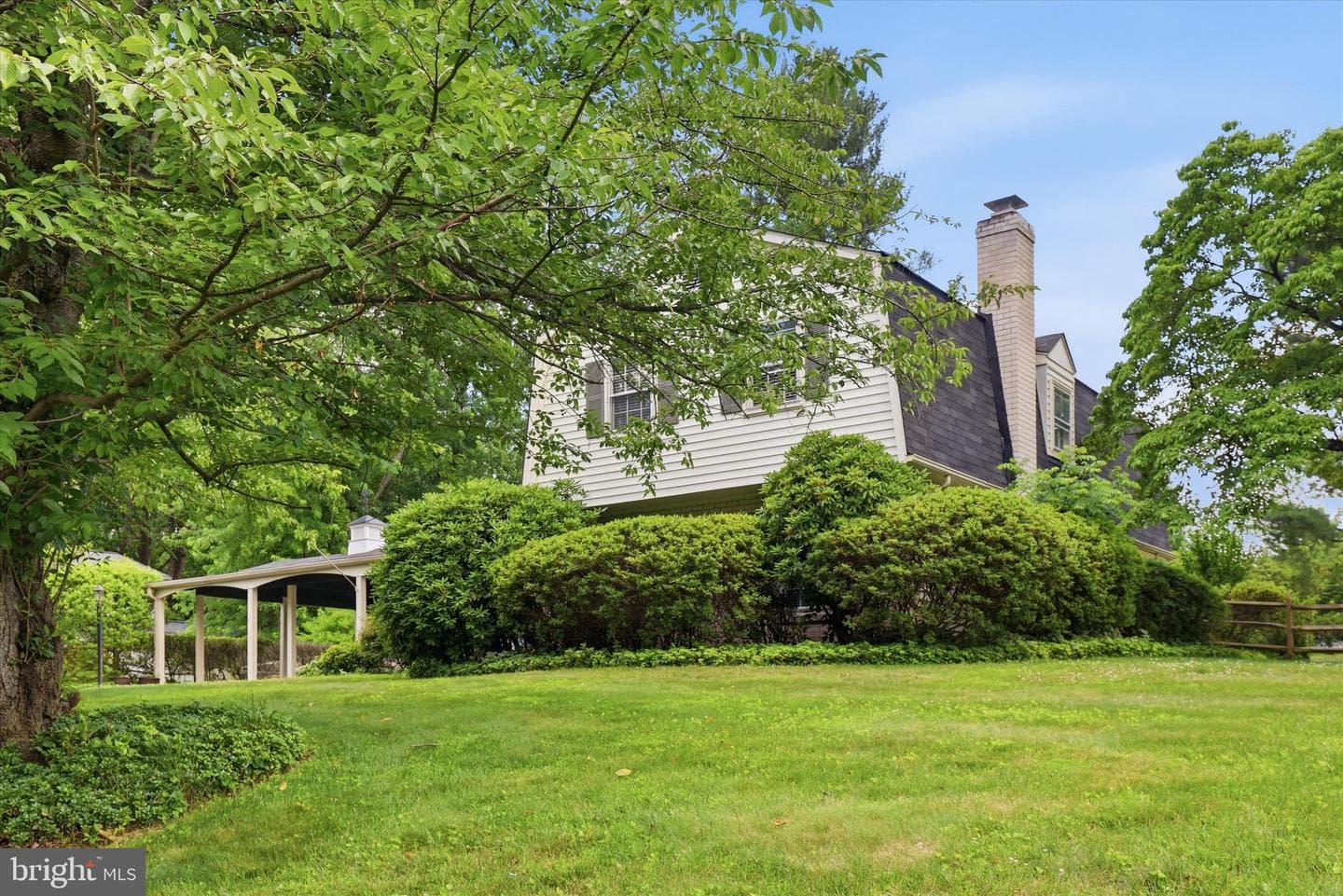 3710 Queen Mary Drive photo 48